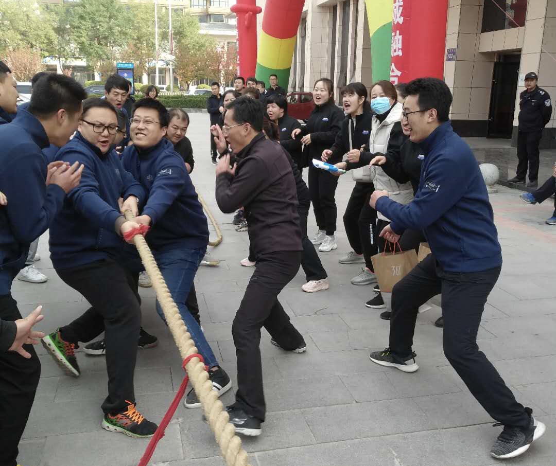 泓源公司积极组队参加工业园区职工运动会(图2) 泓源公司积极组队参加工业园区职工运动会(图2)